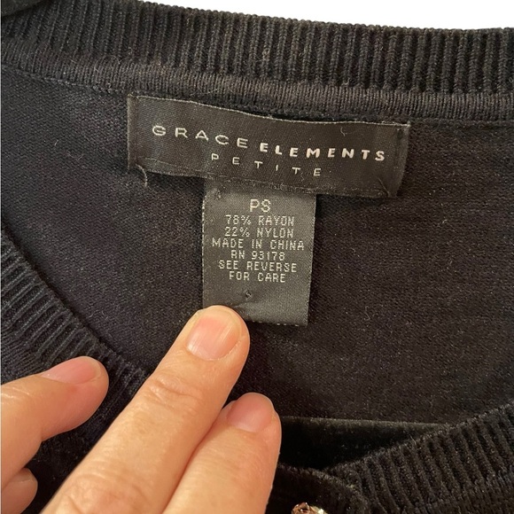 Grace Elements Women’s Black Button Up Cardigan Sweater Size: Small Petite - Picture 3 of 4